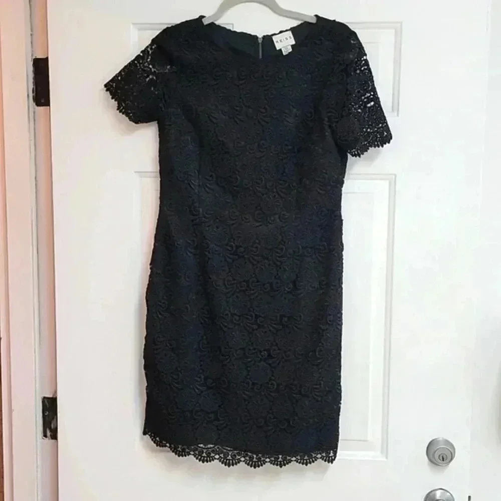 Women's Reiss Black Lace Short Sleeve Knee-Length Figure Hugging Dress